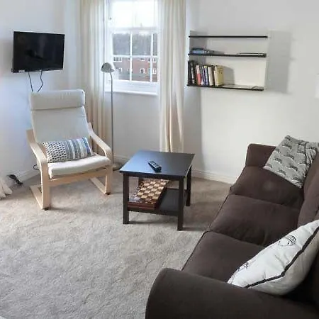 14b Canal Wharf Holiday home *